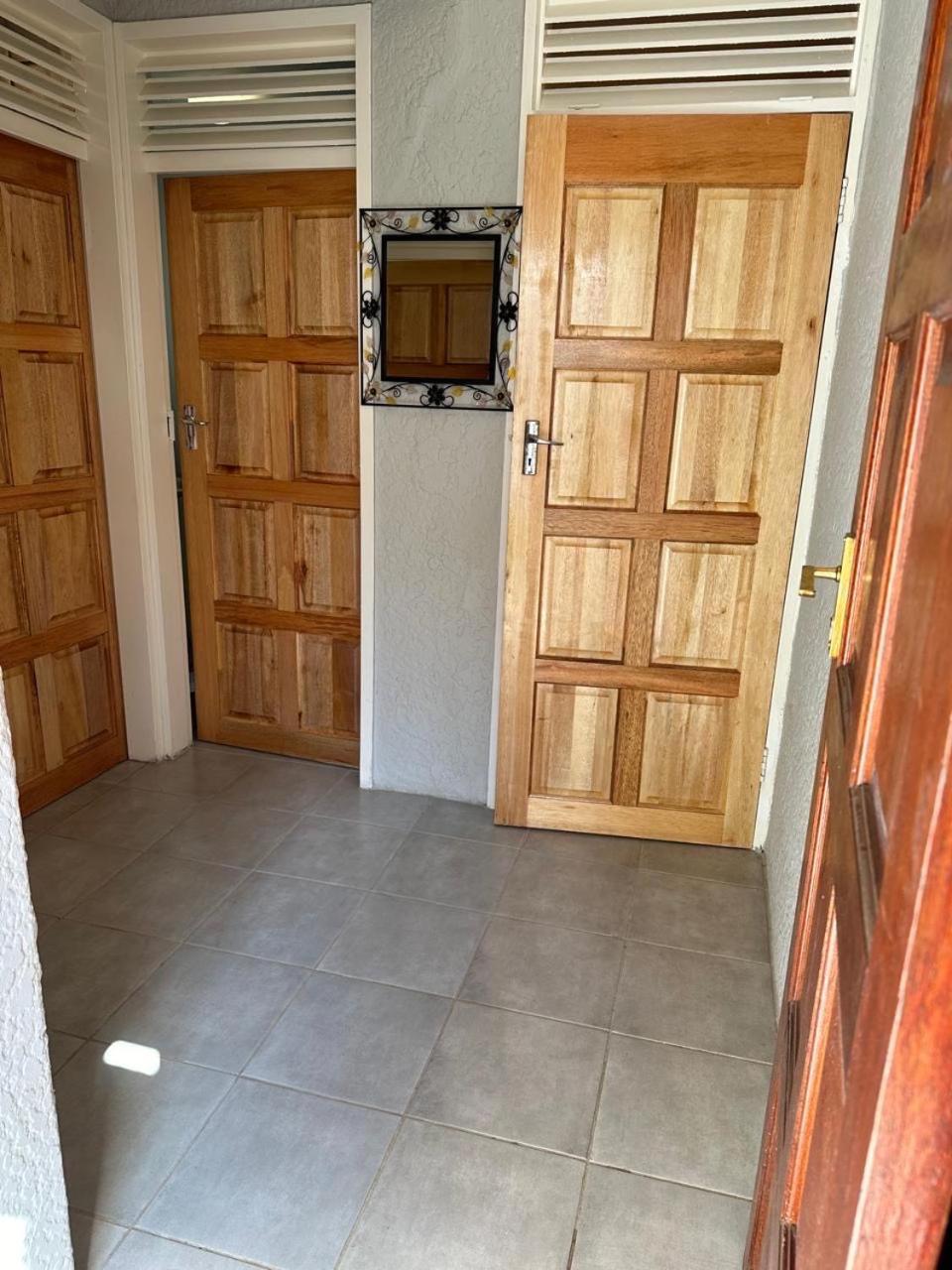 Bagley Terrace 136 Cottage Johannesburg Exteriör bild