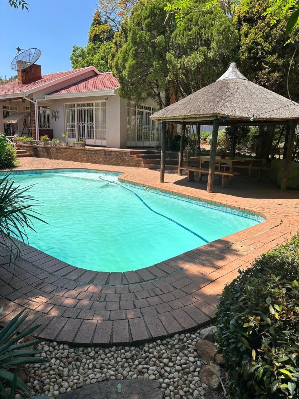 Bagley Terrace 136 Cottage Johannesburg Exteriör bild